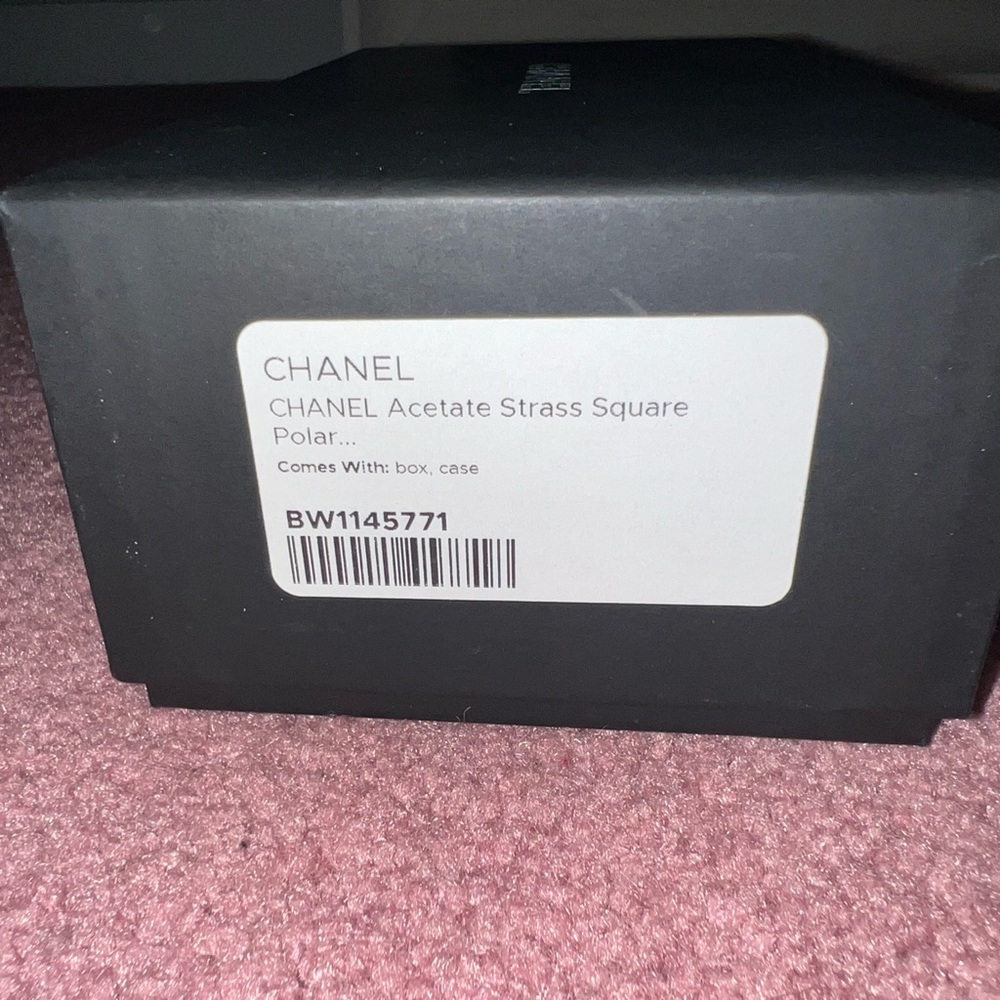 Chanel sunglasses - Picture 2 of 11